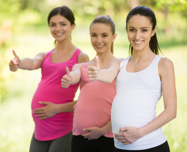 Pregnant fitness - Foto, imagen