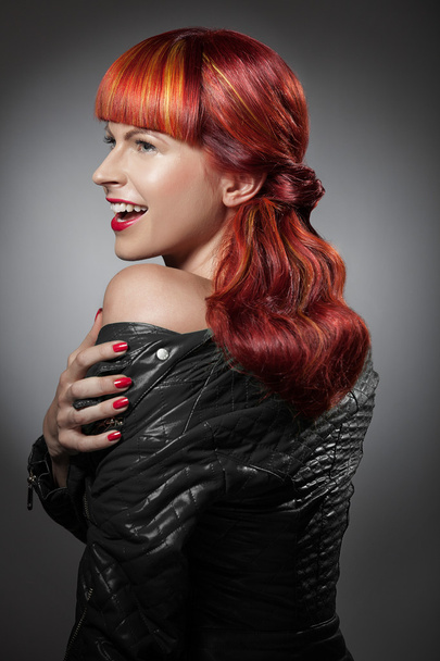czerwone włosy. moda portret - Zdjęcie, obraz