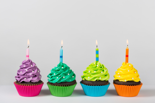 cupcakes γενεθλίων - Φωτογραφία, εικόνα