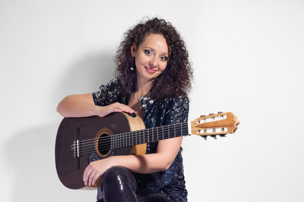 guitar woman player portrait - Fotografie, Obrázek