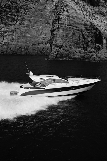 yacht de luxe en mer Tirrenienne
 - Photo, image