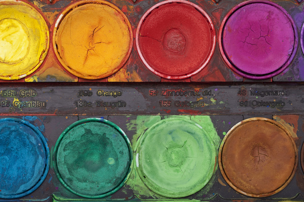 Pinsel haarpinsel spitze farbkasten ölfarbe kunst schule gemälde - Foto, Bild