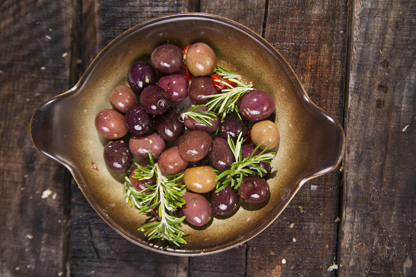 Oliven in Salzlake - Foto, Bild