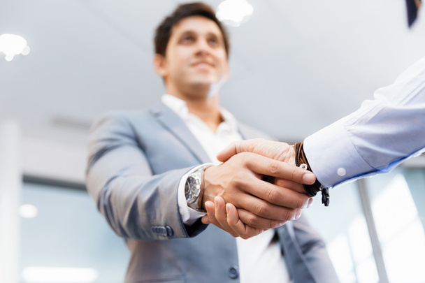 Handshake of businessmenoncepts - soft focus - Foto, imagen