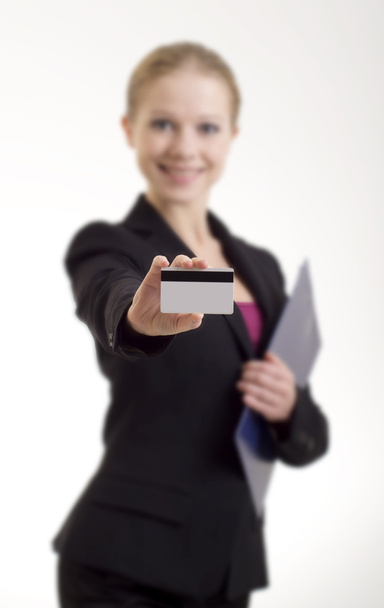 Femme d'affaires avec une carte de crédit
 - Photo, image