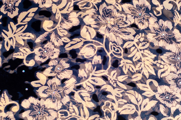textuur zijden doek. donkerblauw met goud-geschilderd bloemen - Foto, afbeelding