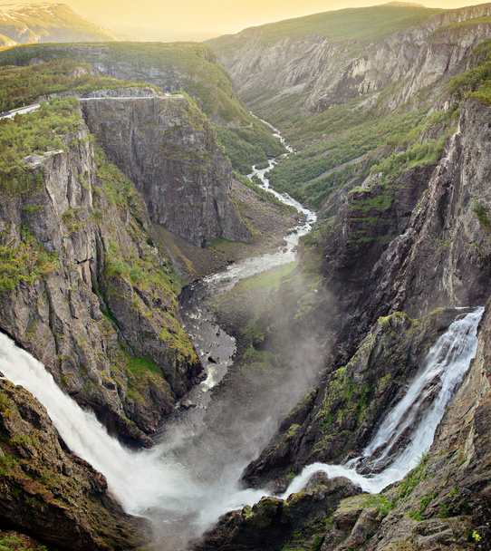 Voringsfossen 滝 - 写真・画像