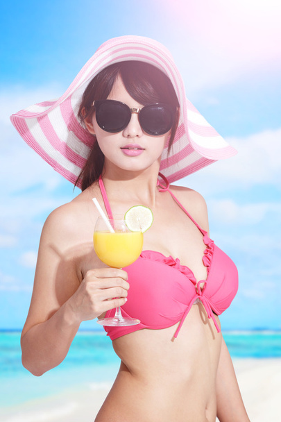 Summer and Happy bikini girl - Fotografie, Obrázek