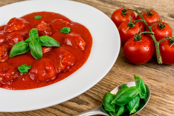 Tomaattikastike
 - Valokuva, kuva