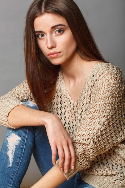 closeup brunette woman studio portrait - Foto, Imagem