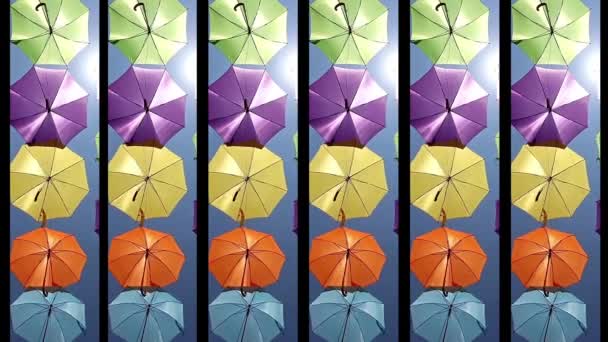 Décoration avec parasols suspendus
 - Séquence, vidéo