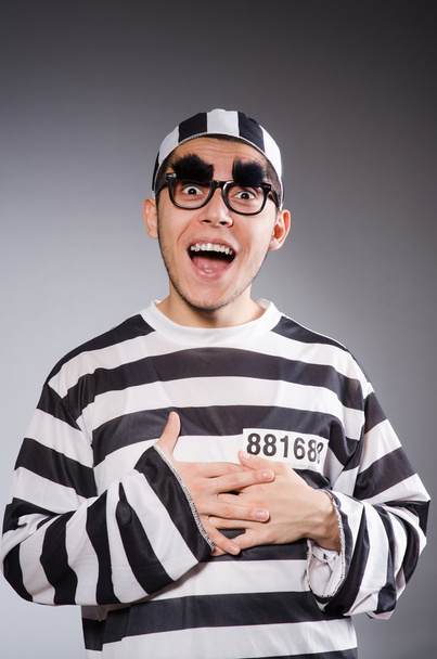 Engraçado prisioneiro em cinza
 - Foto, Imagem
