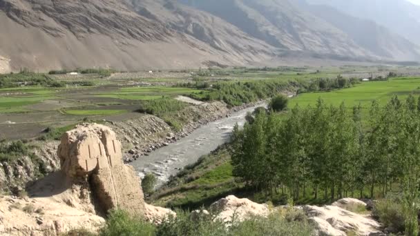 Hermosa vista sobre Tayikistán
 - Metraje, vídeo