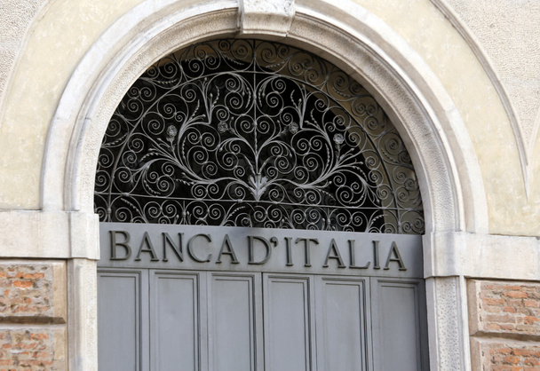 Written Italy Banco en la puerta
 - Foto, Imagen