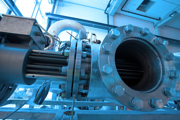 発電所における管、管、機械及び蒸気タービン - 写真・画像