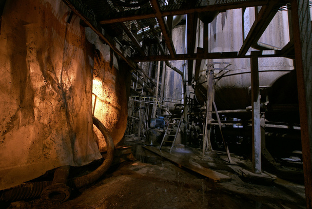 starej, opuszczonej fabryce - Zdjęcie, obraz