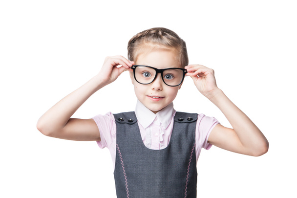Смешная маленькая девочка в очках
  - Фото, изображение