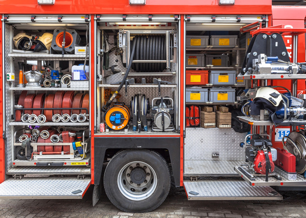 Gerätebestand eines Feuerwehrfahrzeugs - Foto, Bild