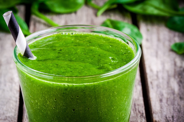 Healthy green spinach smoothie - Photo, Image