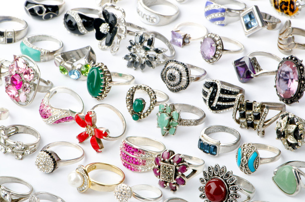 Auswahl vieler kostbarer Ringe - Foto, Bild