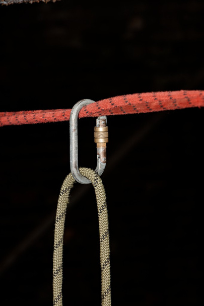 Karabineres tájoló modell és a kötél - Fotó, kép