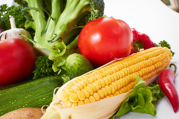 Légumes frais sur blanc
 - Photo, image