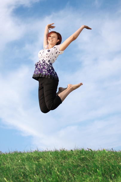 Mujer saltando
 - Foto, imagen
