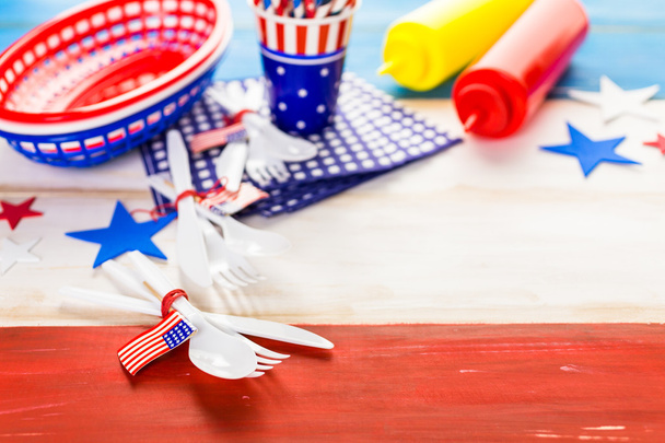 White, blue and red decorations for July 4th barbecue - Foto, Bild