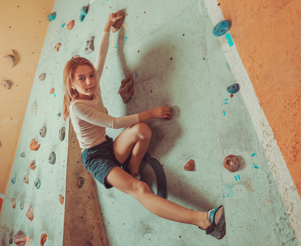 Free climber little girl training indoor - Photo, image