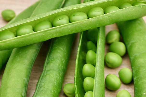 緑のエンドウ豆 - 写真・画像