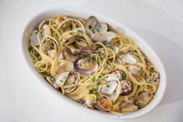 Spaghetti wit clams - Valokuva, kuva