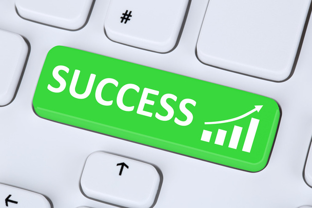 Success or successful business growth strategy on internet compu - Фото, изображение