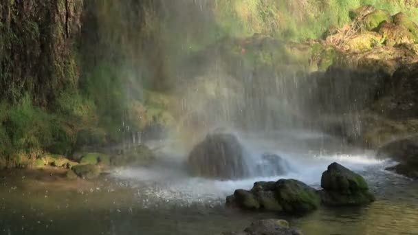 Водопад Курсунлу
 - Кадры, видео
