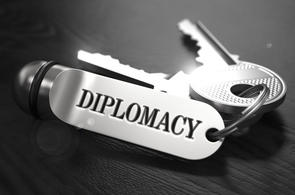 koncepcja dyplomacji. klucze z keyring. - Zdjęcie, obraz