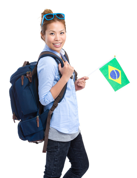 mulher asiática segurando uma bandeira do brasil
 - Foto, Imagem
