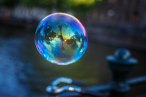 Мыльный пузырь
 - Фото, изображение