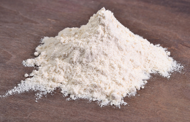 Montón de harina blanca
 - Foto, Imagen