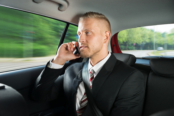 Businessman Talking On Cellphone - Zdjęcie, obraz