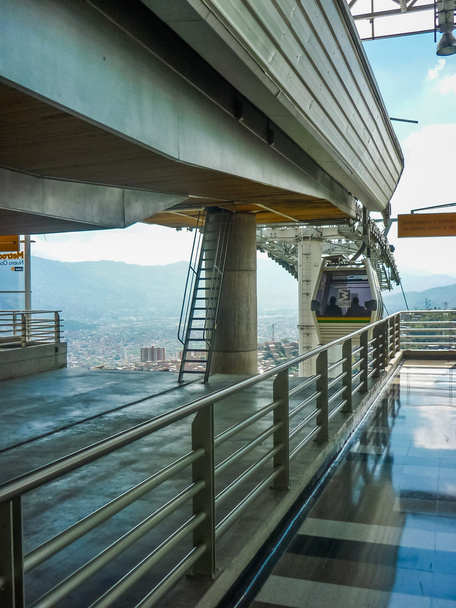 Cableway Stop Station in Medellin Colombia - Foto, Imagem