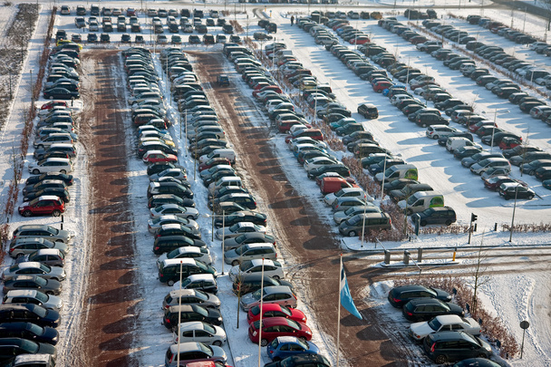 Car parking in wintertime - Foto, imagen