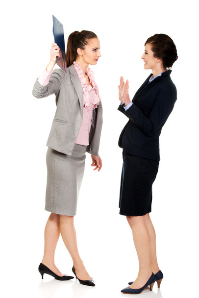 Businesswoman disagree with her friend idea. - Foto, Imagen