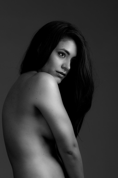 hispanisches Model posiert nackt - Foto, Bild