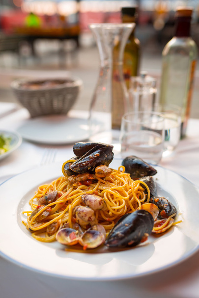 Итальянская паста с морепродуктами
 - Фото, изображение