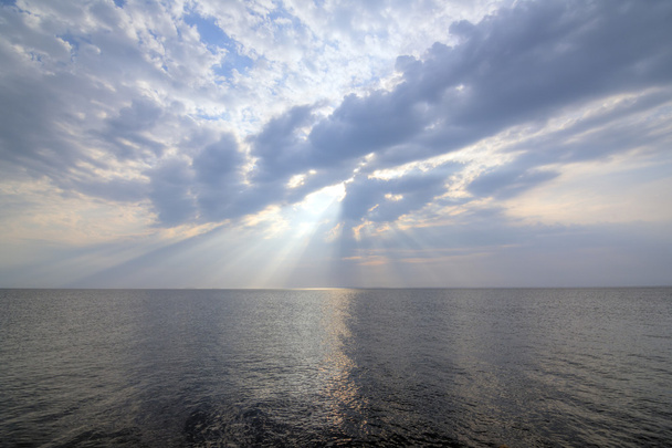 Glorieux ciel sur l'océan
 - Photo, image