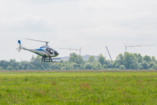 küçük helikopter - Fotoğraf, Görsel