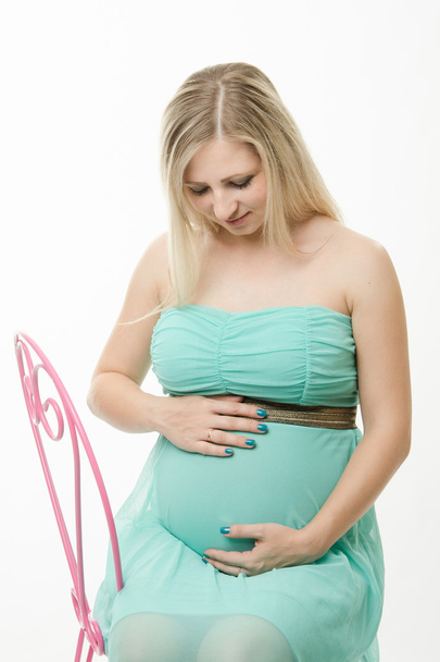 Беременная женщина ждет ребенка
 - Фото, изображение