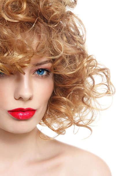 woman with curly hair and red lipstick - 写真・画像