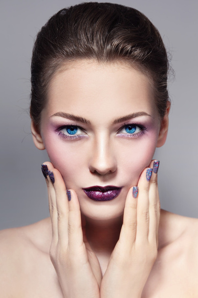 woman with stylish make-up and sparkly manicure - Fotoğraf, Görsel