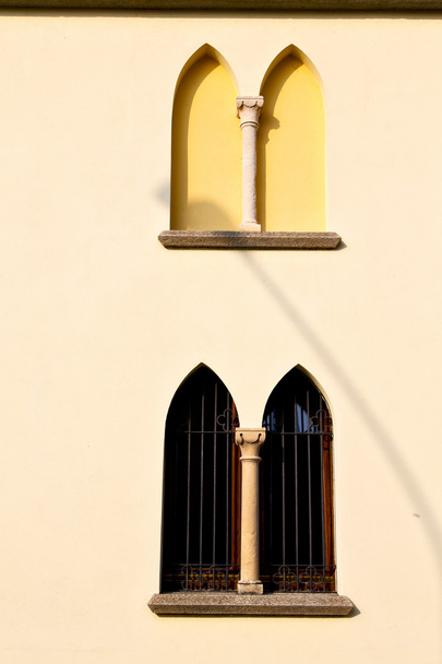 otturatore europa italia lombardia nel milano vecchio windo
 - Foto, immagini