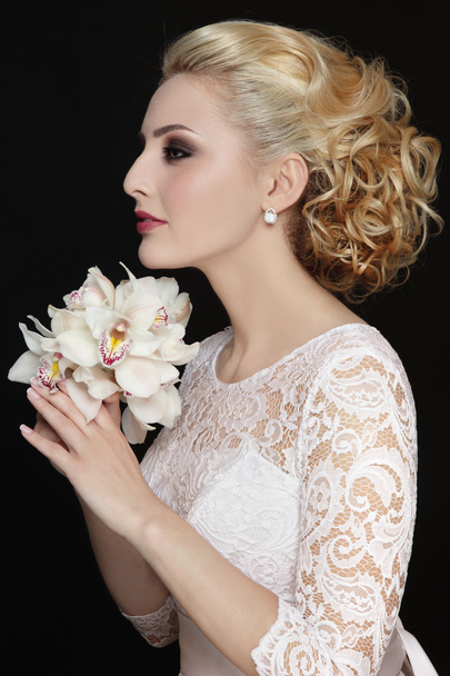 blonde bride in lacy dress - Foto, Imagem